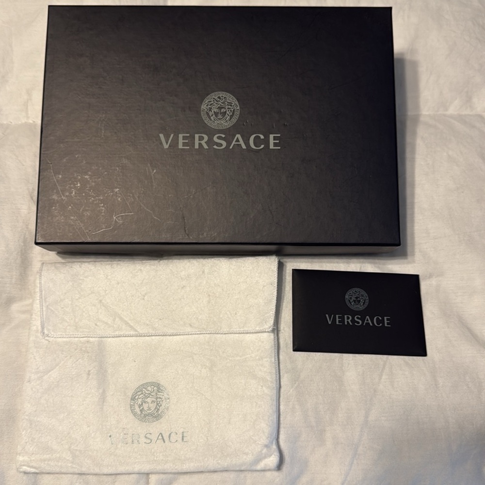 Versace La Greca Pouch - Picture 8 of 9